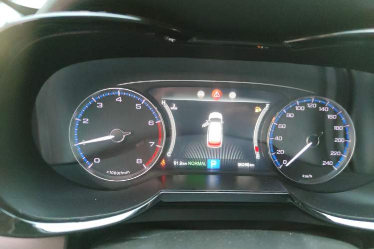 Used GAC Trumpchi GS7 2017 280T Two-Wheel Drive Luxury Model
