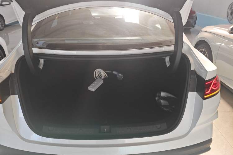 Used BYD Qin L 2024 DM-i 120KM Beyond Model