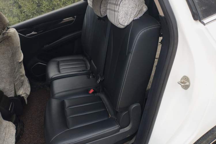 Used BYD Song MAX 2017 1.5T Manual Smart Connect Luxury 7-Seater
