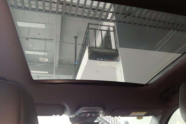 Used VOYAH FREE 2025 318 318 km Rear-Drive Touring Edition
