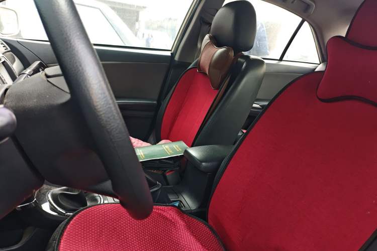 Used Zotye Z300 2014 1.5L Urban Edition Manual Luxury Model
