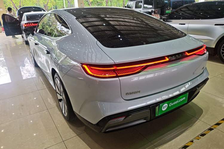 Used Geely Galaxy E8 2024 665 km Range Rear-Drive Starship Long-Range Version Rear Left 45 Deg