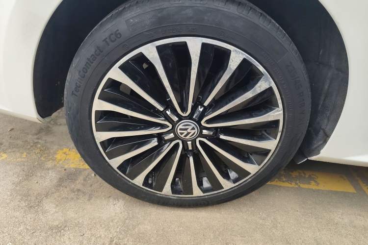 Used Volkswagen Passat 2016 330TSI DSG Prestige Edition Exterior 5