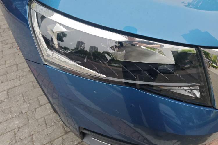 Used Skoda Kamiq 2018 1.5L Manual Standard Edition China VI Right Front Headlight