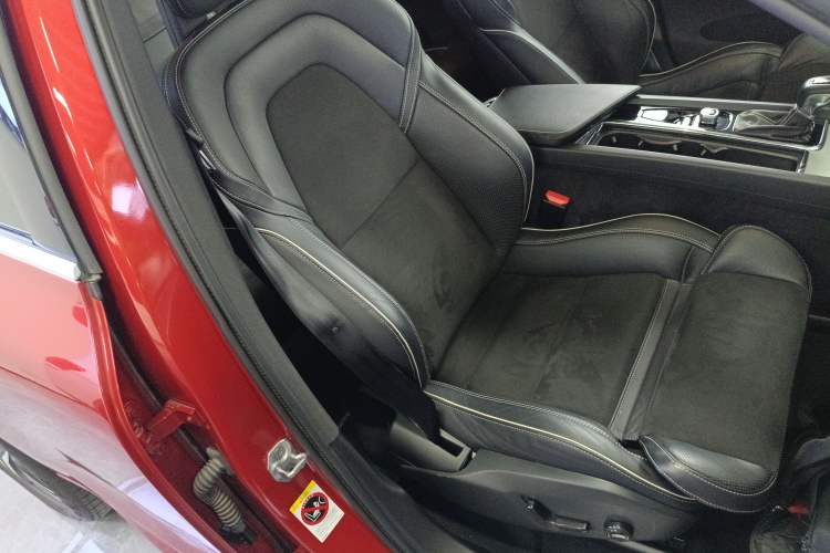 Used Volvo XC60 2018 T5 4x4 Zhiya Sport Edition