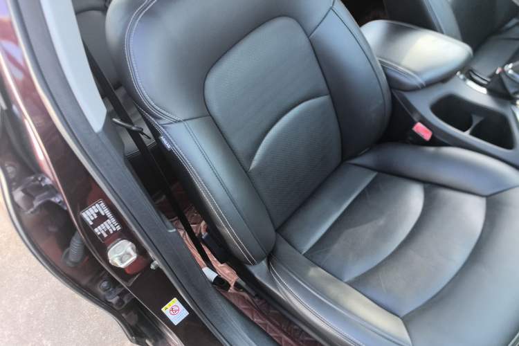 Used GAC Trumpchi GA6 2016 235T Manual Elite Edition Right Front Seat