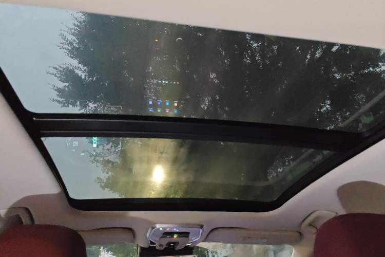 Used Hongqi H5 2025 1.5T DCT Qiyun 500 000th Unit Commemorative Edition Headliner