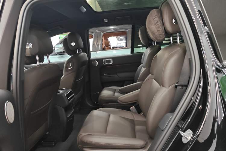 Used Li Auto L8 2023 Pro Model
