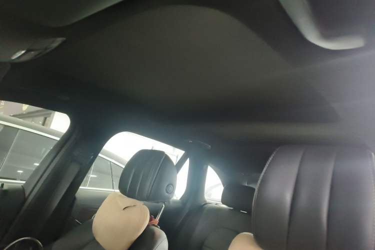 Used Mercedes-Benz GLC 2018 GLC 300 4MATIC Sport Edition Headliner