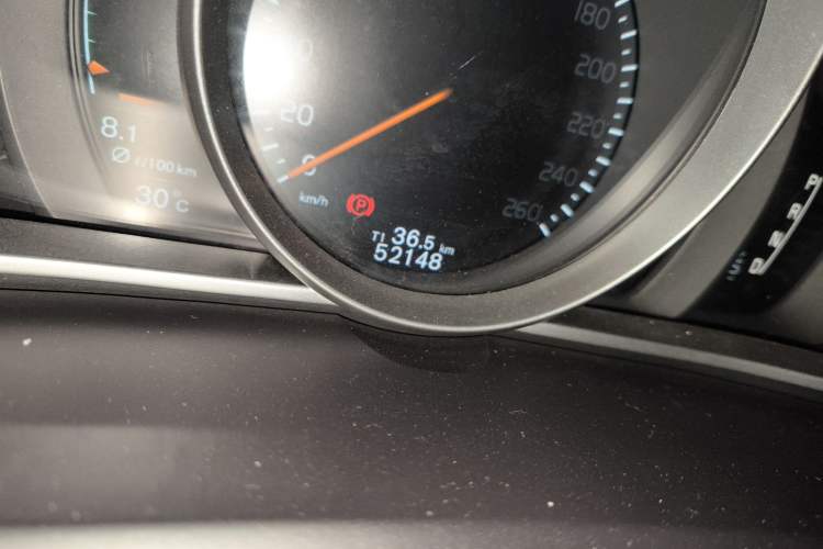 Used Volvo V40 2019 T3 Zhiyi Edition
