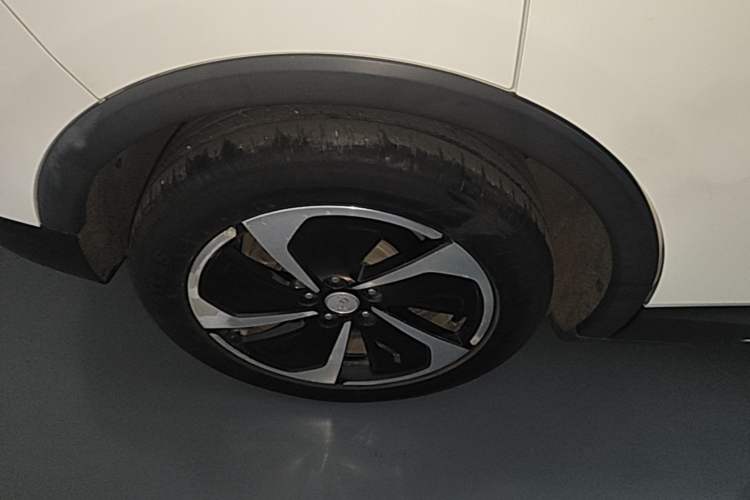 Used Hongqi E-HS3 2019 Zhilian Qiyue Two-Wheel Drive Version
