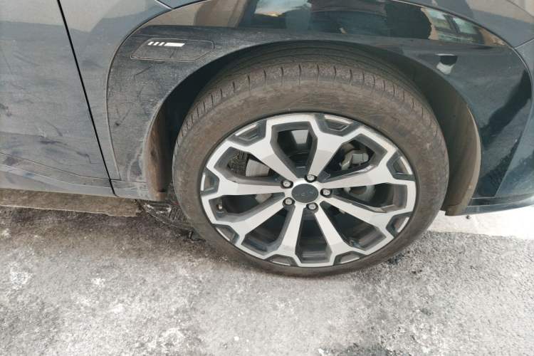 Used AION V 2024 Aion Tyrannosaurus 650 Smart Luxury Edition