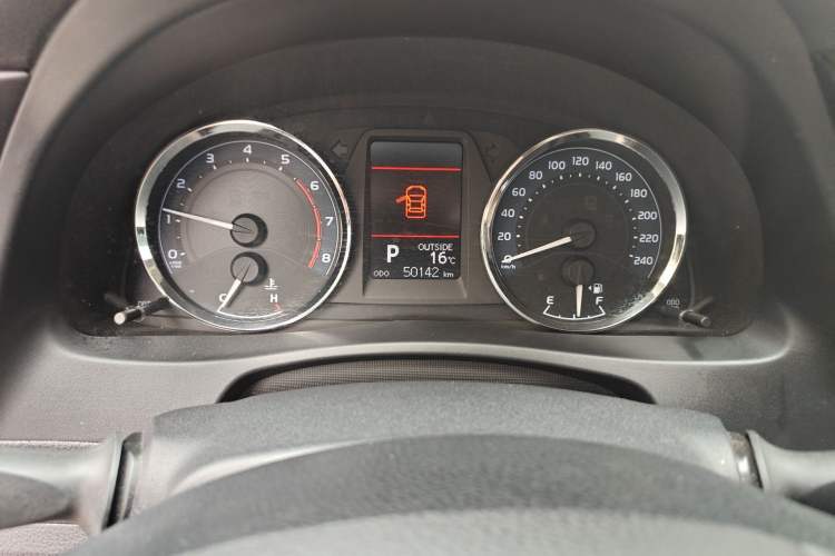 Used Toyota Corolla 2018 1.2T S-CVT GL-i Zhihui Edition Odometer Close Up