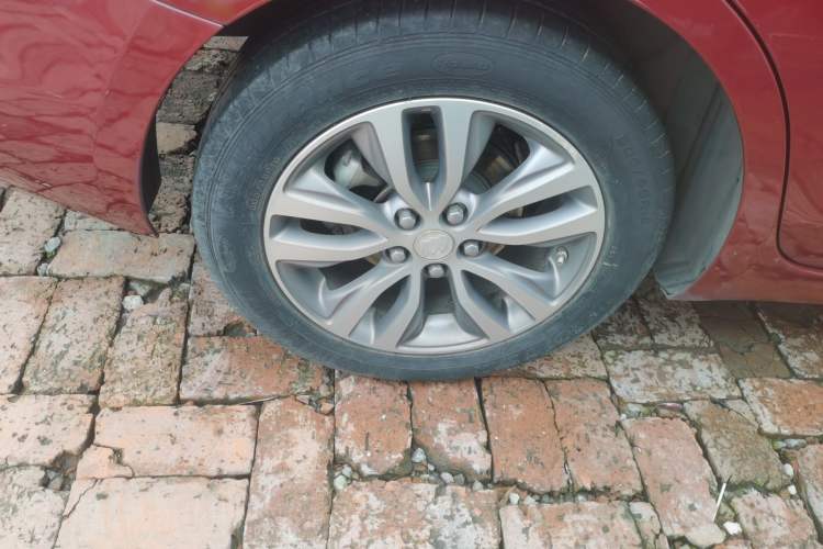 Used Buick GT 2019 18T Automatic Connected Elite Model China VI Standard