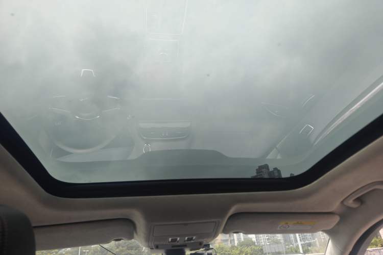 Used Jaguar F-PACE 2019 2.0T Four-Wheel Drive Urban Luxury Edition Headliner