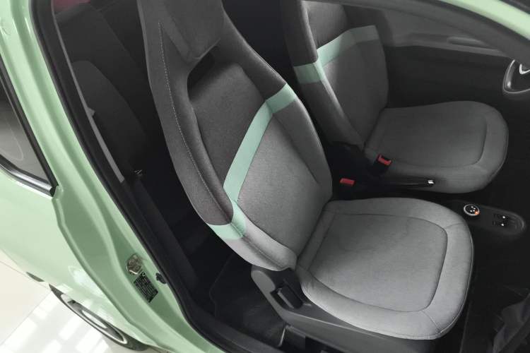 Used Wuling Hongguang MINIEV 2021 Macaron Premium Model – Lithium Iron Phosphate