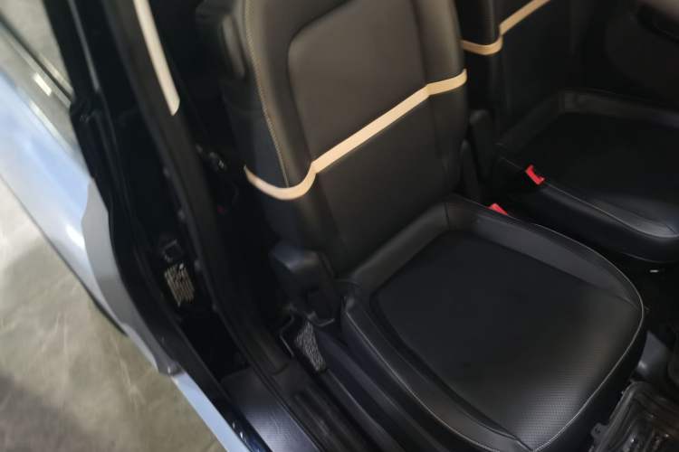 Used Baojun KiWi EV 2021 Designer Lithium Iron Phosphate