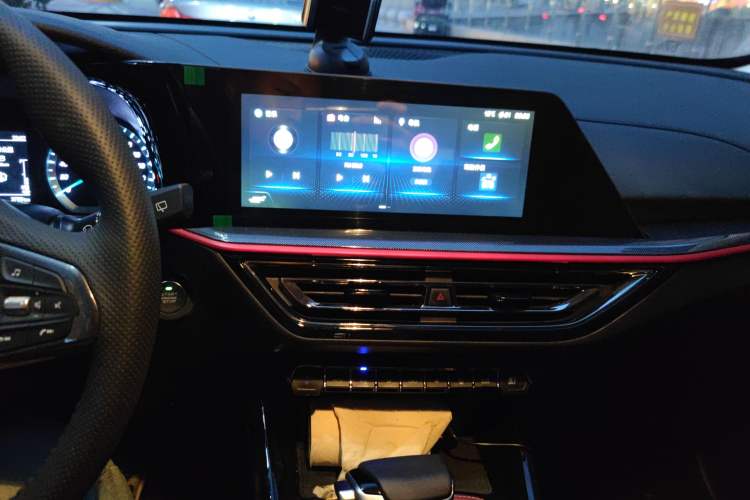 Used CHANGAN OSHAN X5 2021 1.5T DCT Luxury Edition
