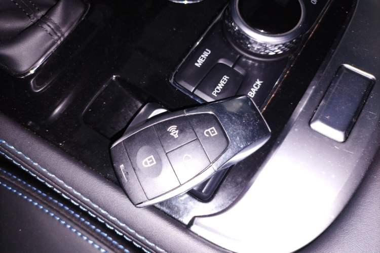 Used BAIC Off-Road BJ40 2023 2.0T Automatic Four-Wheel Drive Urban Hunter Edition Chivalrous Type
