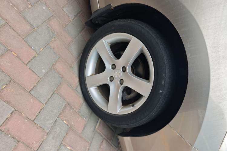 Used Peugeot 408 2013 2.0L Automatic Comfort Edition