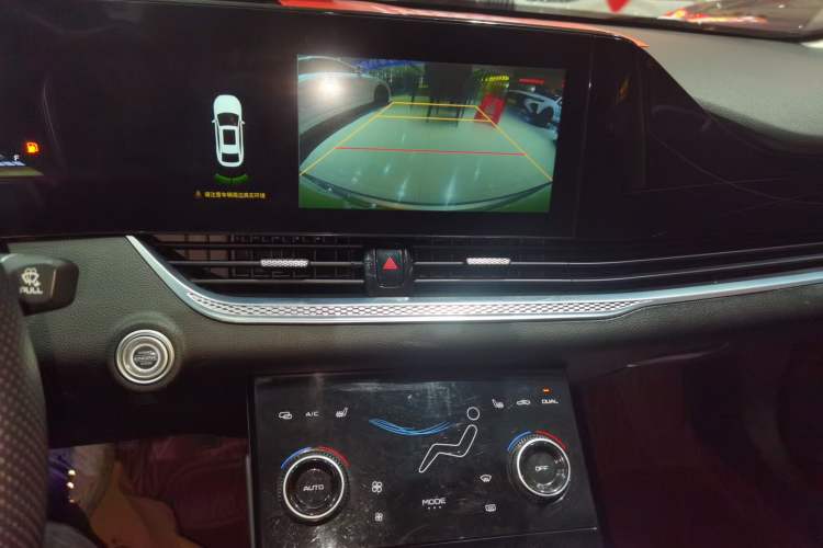 Used Bestune B70 2023 Third Generation 1.5T Automatic Enjoyment Version 70th Anniversary Edition
