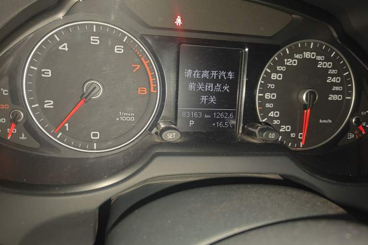 Used Audi Q5 2018 Collector's Edition 40 TFSI Ambition Model
