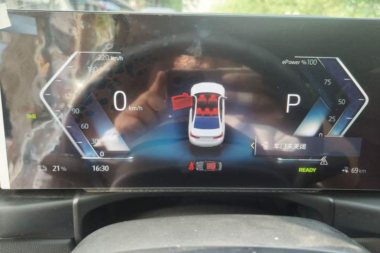 Used BMW i3 2024 eDrive 35 L Instrument Cluster