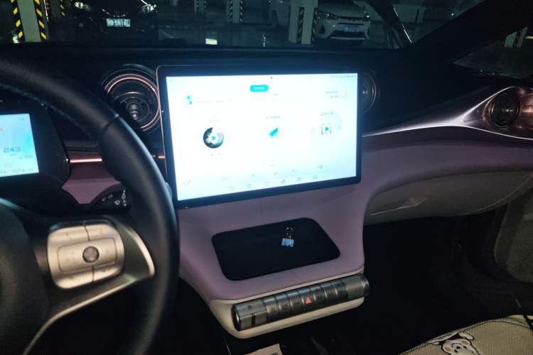 Used BYD Dolphin 2023 420 km Fashion Edition Audio And AC Panel