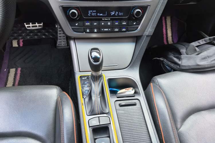 Used Hyundai Sonata 2015 1.6T GLX Advanced Model Gear Lever