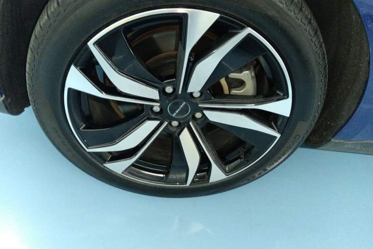 Used SERES SF5 2021 Four-Wheel Drive Freedom Expedition Edition
