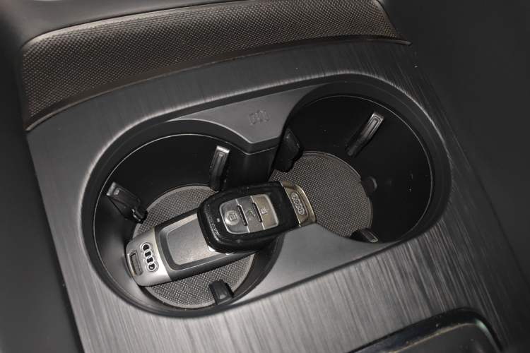 Used Audi A3 2020 Limousine 35 TFSI Fashion Edition China VI Emission Standard Vehicle Key