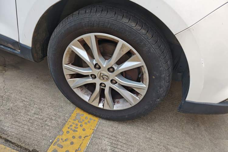 Used Baojun 730 2014 1.5L manual Comfort ESP version 7 seats
