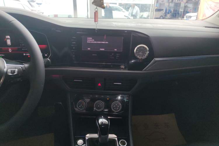 Used Volkswagen Sagitar 2022 280TSI DSG Flyover Edition
