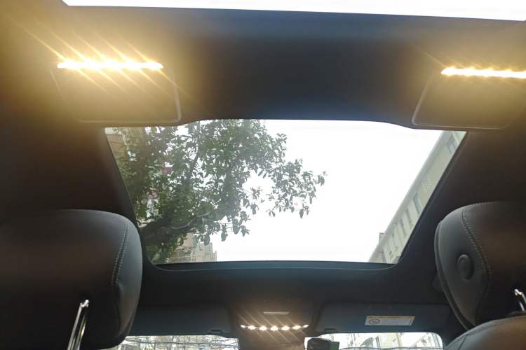 Used Mercedes-Benz GLC 2020 GLC 300 L 4MATIC Dynamic Edition
