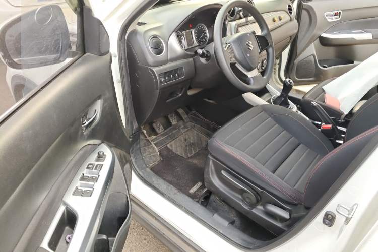 Used Suzuki Vitara 2016 1.6L Manual Two-Wheel Drive Entry-Level Trim
