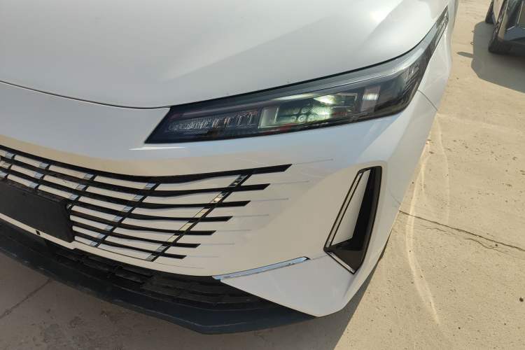 Used CHANGAN Eado 2025 Blue Whale 1.5T 500Bar Prestige Model
