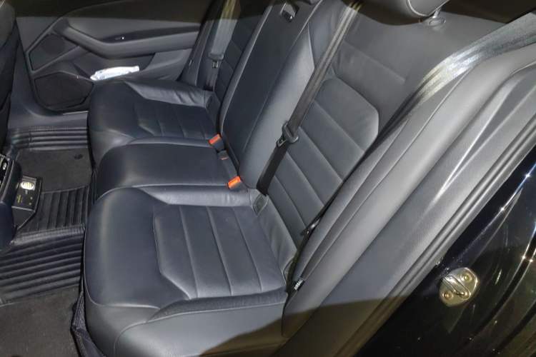 Used Volkswagen Phideon 2018 Revised Version 380TSI Two-Wheel Drive Business Edition