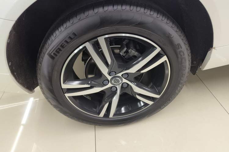 Used Volvo XC60 2019 T5 4x4 Zhiya Sport Edition China VI Standard
