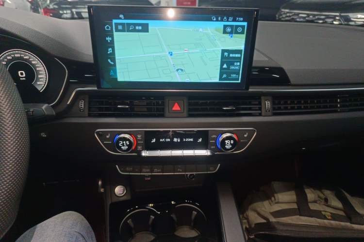 Used Audi A4L 2024 40 TFSI Luxury Dynamic Edition
