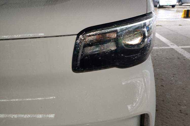 Used Wuling Zhiguang New Energy 2025 Comfort Model Left Front Headlight