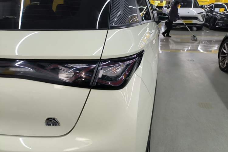 Used BYD Dolphin 2021 405 km Fashion Edition
