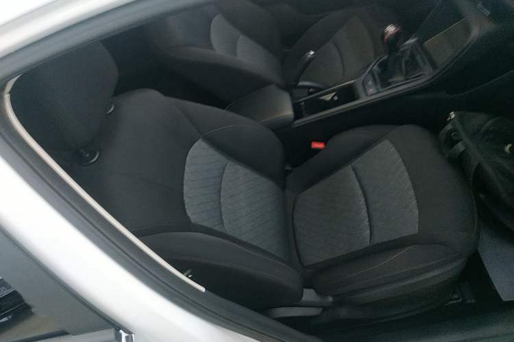 Used Roewe i5 2023 1.5L Manual Comfort Edition