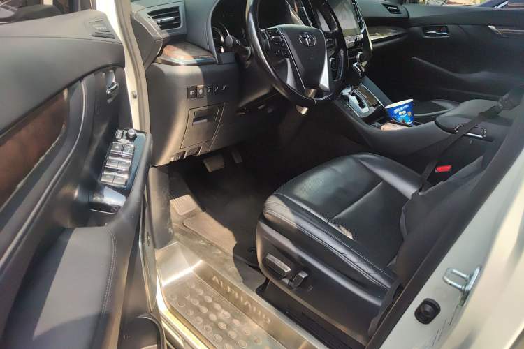 Used Toyota Alphard 2021 Dual-Engine 2.5L Prestige Edition