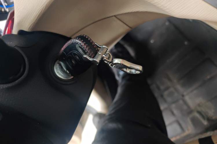 Used Soueast V5 Lingzhi 2015 1.5L Manual Comfort Model Vehicle Key