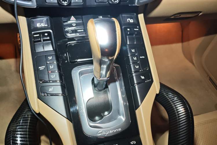 Used Porsche Cayenne 2011 Cayenne 3.0T Gear Lever