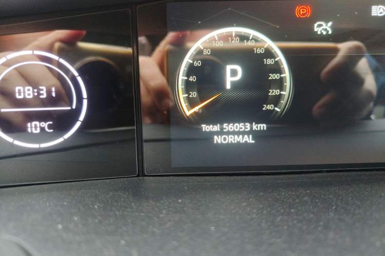 Used Changan UNI-V 2022 1.5T Smart Navigation Version