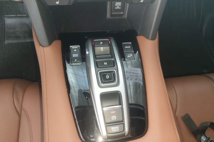 Used Honda UR-V 2020 370TURBO Two-Wheel Drive Luxury Edition