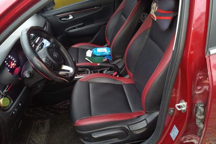 Used Kia KX Cross 2017 1.4L AT GLS Left Front Seat