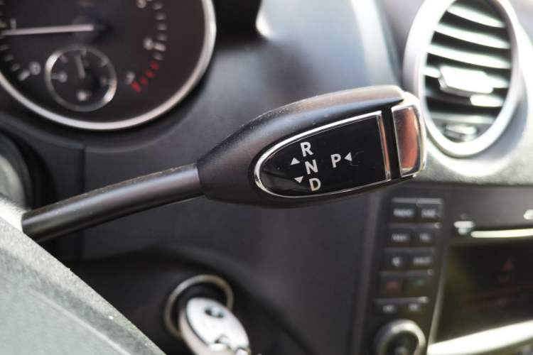 Used Mercedes-Benz M-Class 2008 ML 350 4MATIC Luxury Model Gear Lever