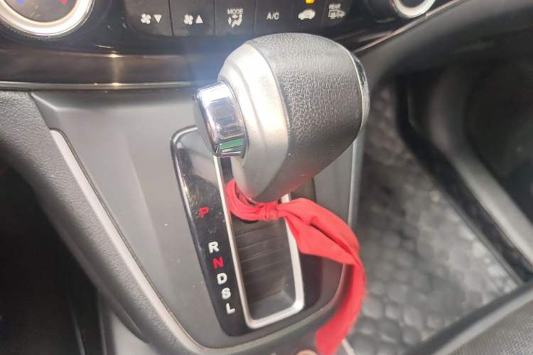 Used Honda CR-V 2015 2.4L Four-Wheel Drive Prestige Edition
